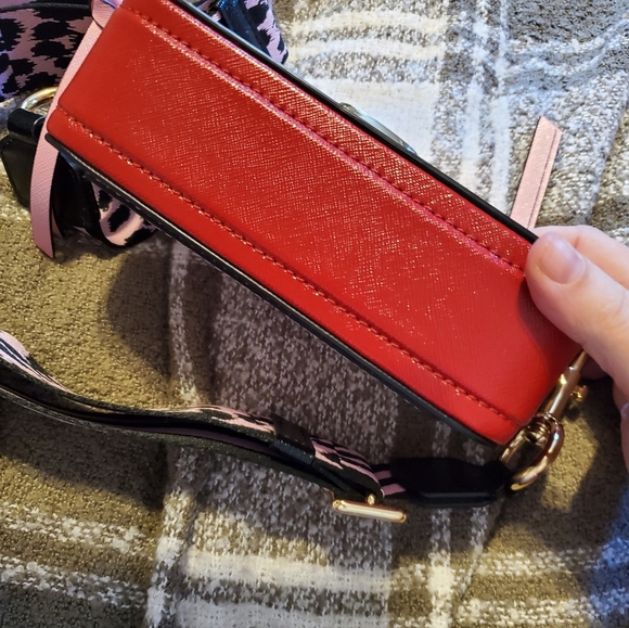 Marc Jacobs Marc Jacobs The Snapshot Crossbody Bag- BarbieCore Pink - Picture 13 of 16